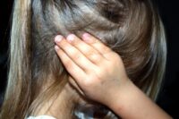 Øreproblemer - Ørebarn. Nysgerrig? Blid behandling med Kranio-Sakral terapi. Book online → eksamineret børne terapeut • Lishauge.dk